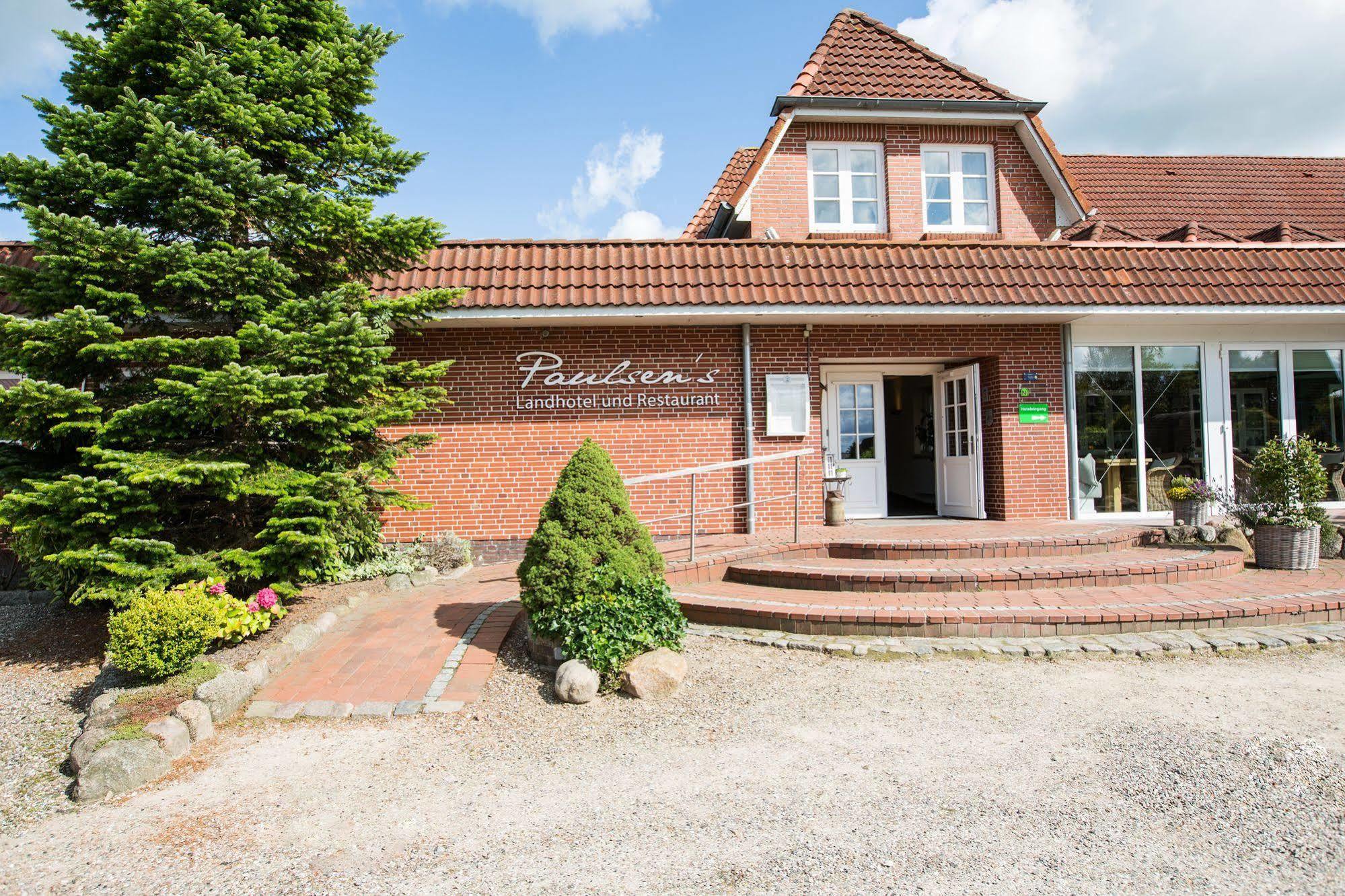 Paulsen'S Landhotel Und Restaurant Bohmstedt Exterior photo